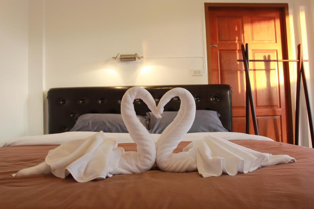 Barefeet Naturist Resort (Adults Only) Bangkok Exteriör bild
